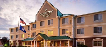 Country Inn & Suites by Radisson, Big Rapids, MI