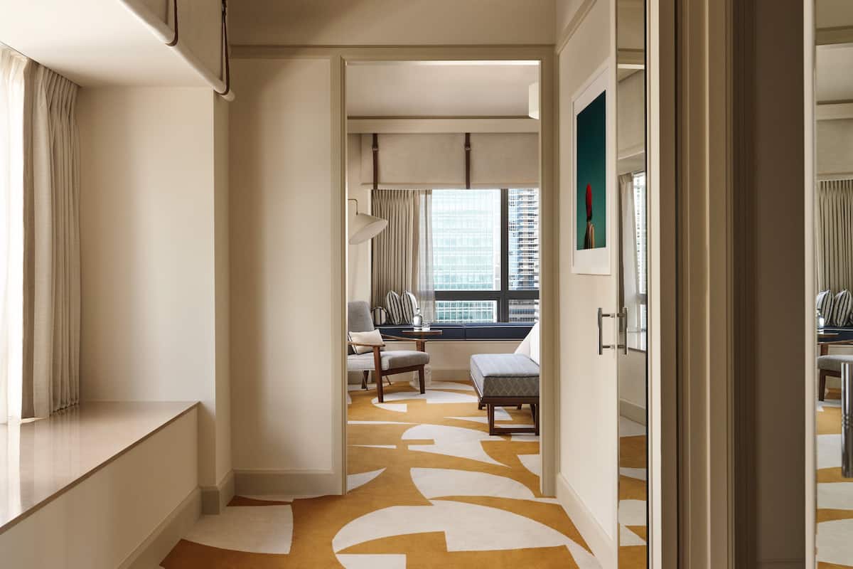 Grand Suite (Cityscape Corner) | Hypo-allergenic bedding, down comforters, pillowtop beds, minibar