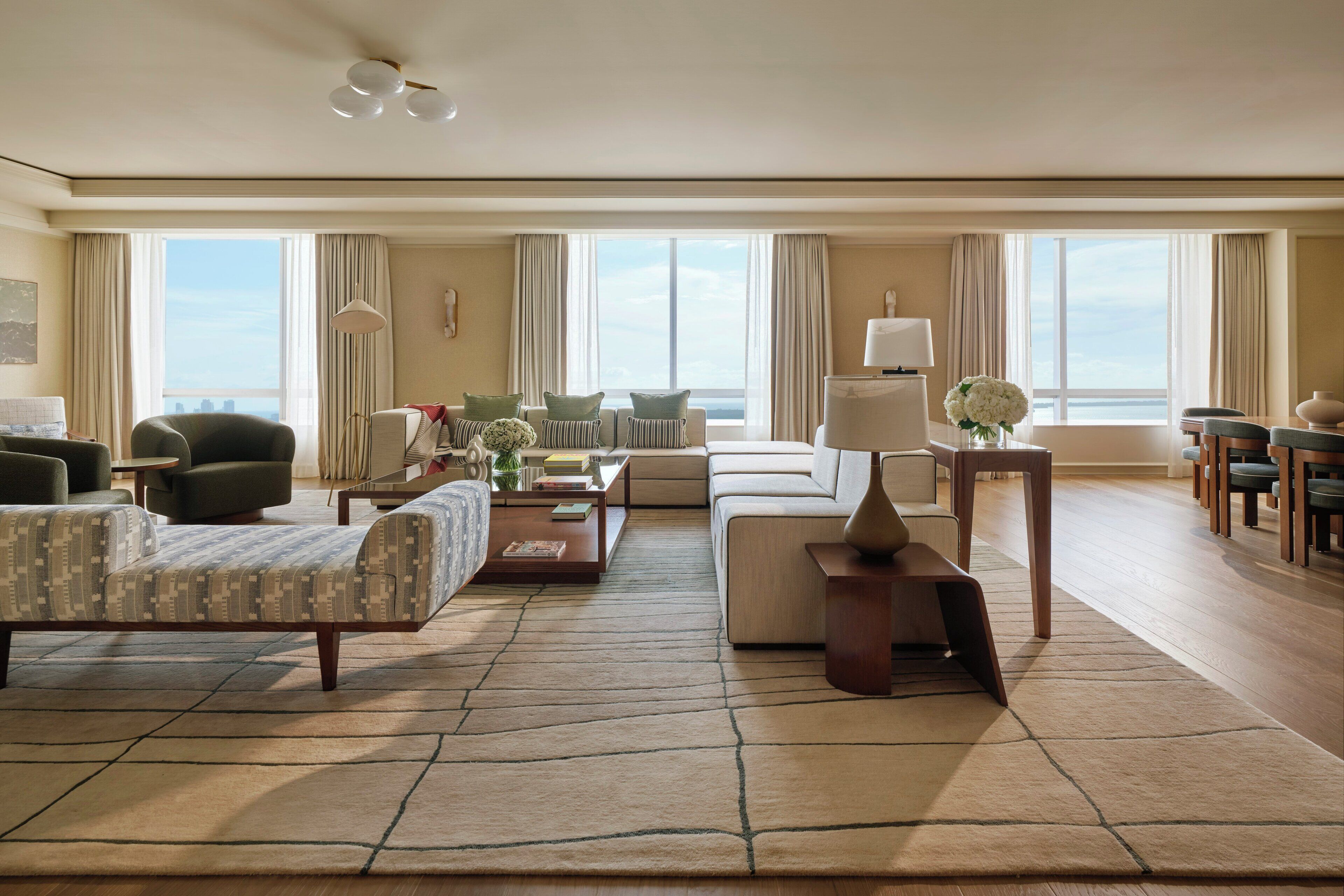 Presidential Suite (Bayfront) | Hypo-allergenic bedding, down comforters, pillowtop beds, minibar