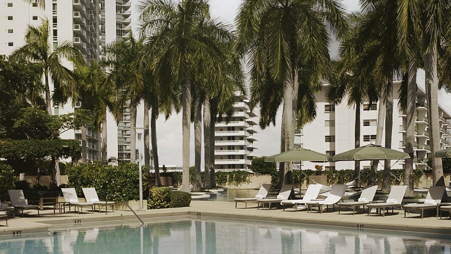 Four Seasons Hotel Miami