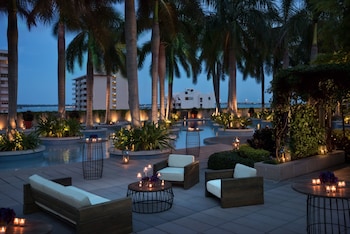 Terrace/patio at Four Seasons Hotel Miami