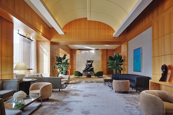 Lobby lounge at Four Seasons Hotel Miami