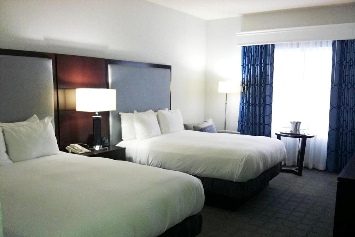 Egyptian cotton sheets, premium bedding, down comforters, pillowtop beds