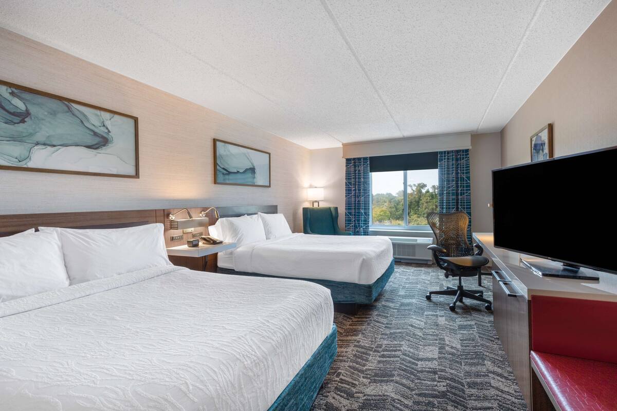 premium bedding, in-room safe, desk, iron/ironing board