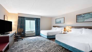 Premium bedding, in-room safe, desk, iron/ironing board