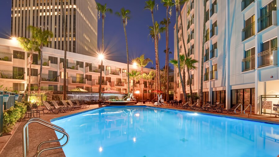 DoubleTree by Hilton Phoenix Midtown