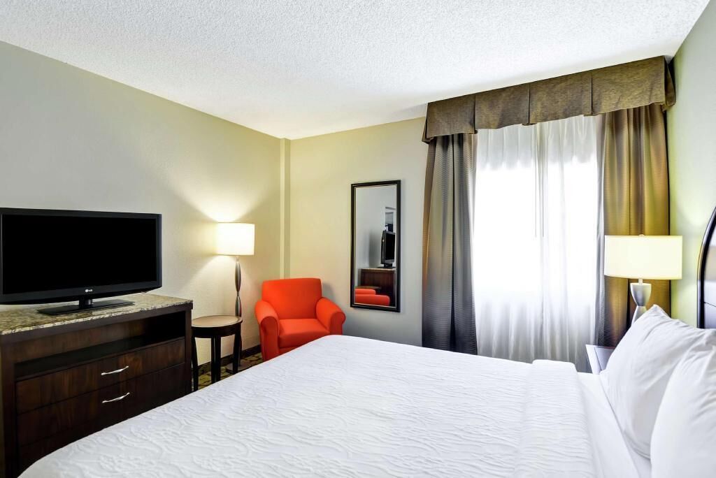 Premium bedding, down comforters, pillowtop beds, desk