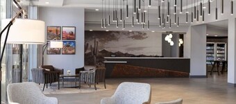 DoubleTree by Hilton Phoenix Midtown
