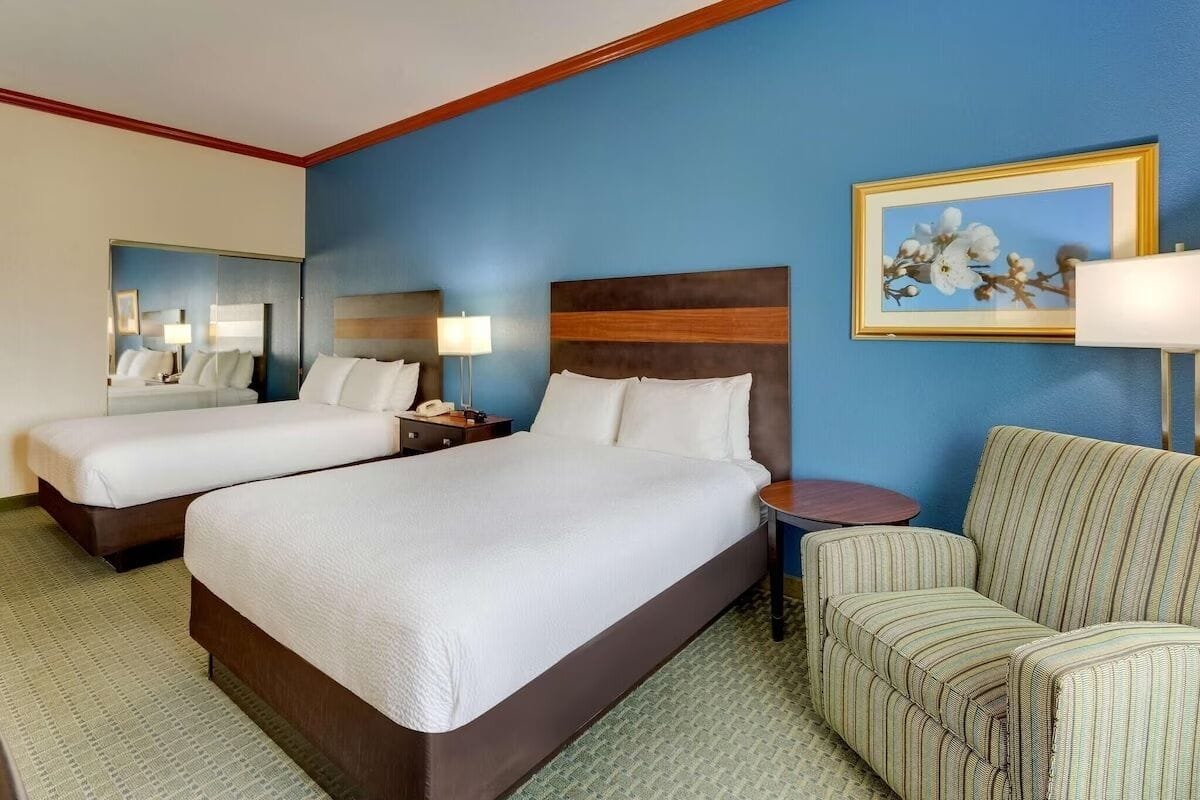1 bedroom, premium bedding, down comforters, pillowtop beds