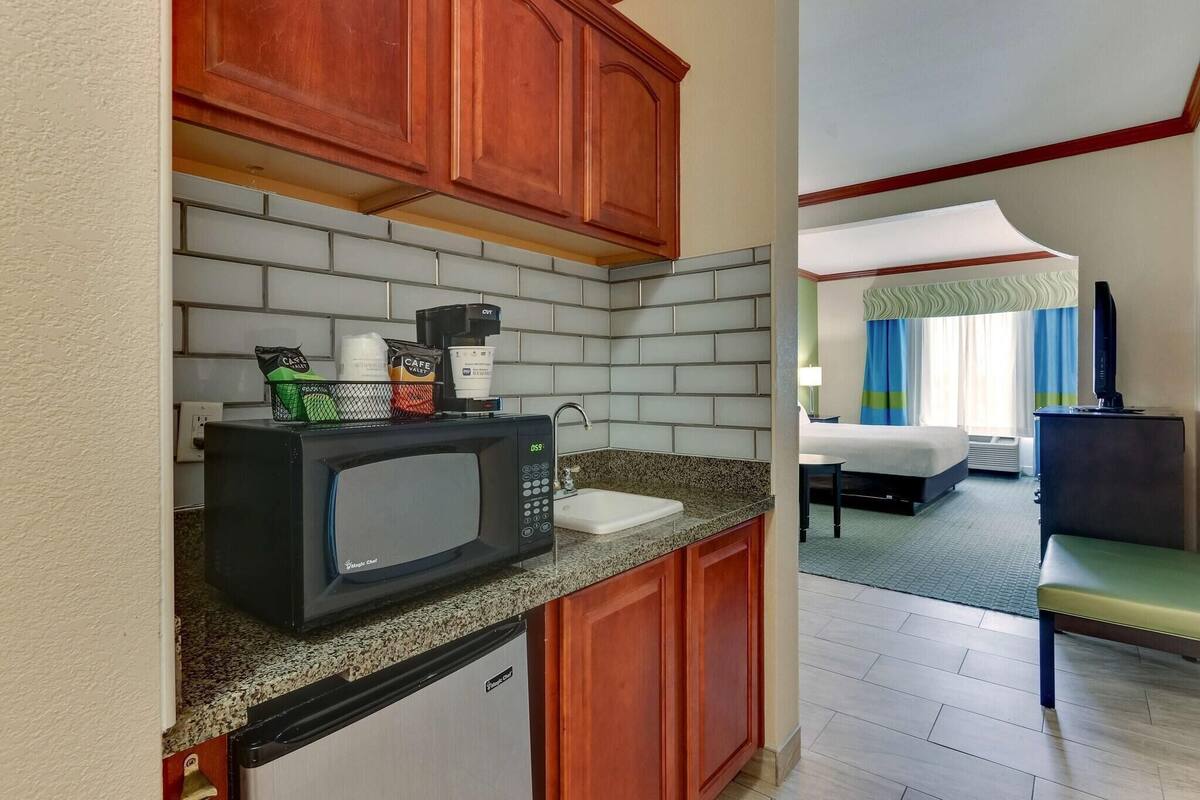 1 bedroom, premium bedding, down duvets, pillow-top beds