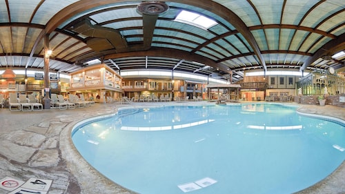 La Quinta Inn & Suites by Wyndham Columbus MS