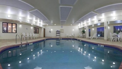 Holiday Inn Express & Suites Yankton by IHG