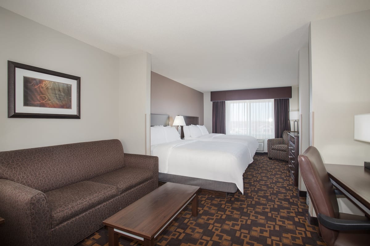 Suite, Multiple Beds