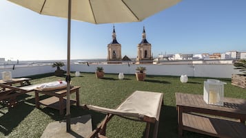 Sun deck
