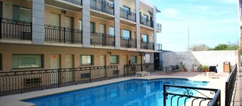 Hotel El Camino Inn & Suites