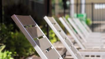 Deluxe Room, 1 King Bed, Poolside | In-room safe, desk, laptop workspace, blackout drapes