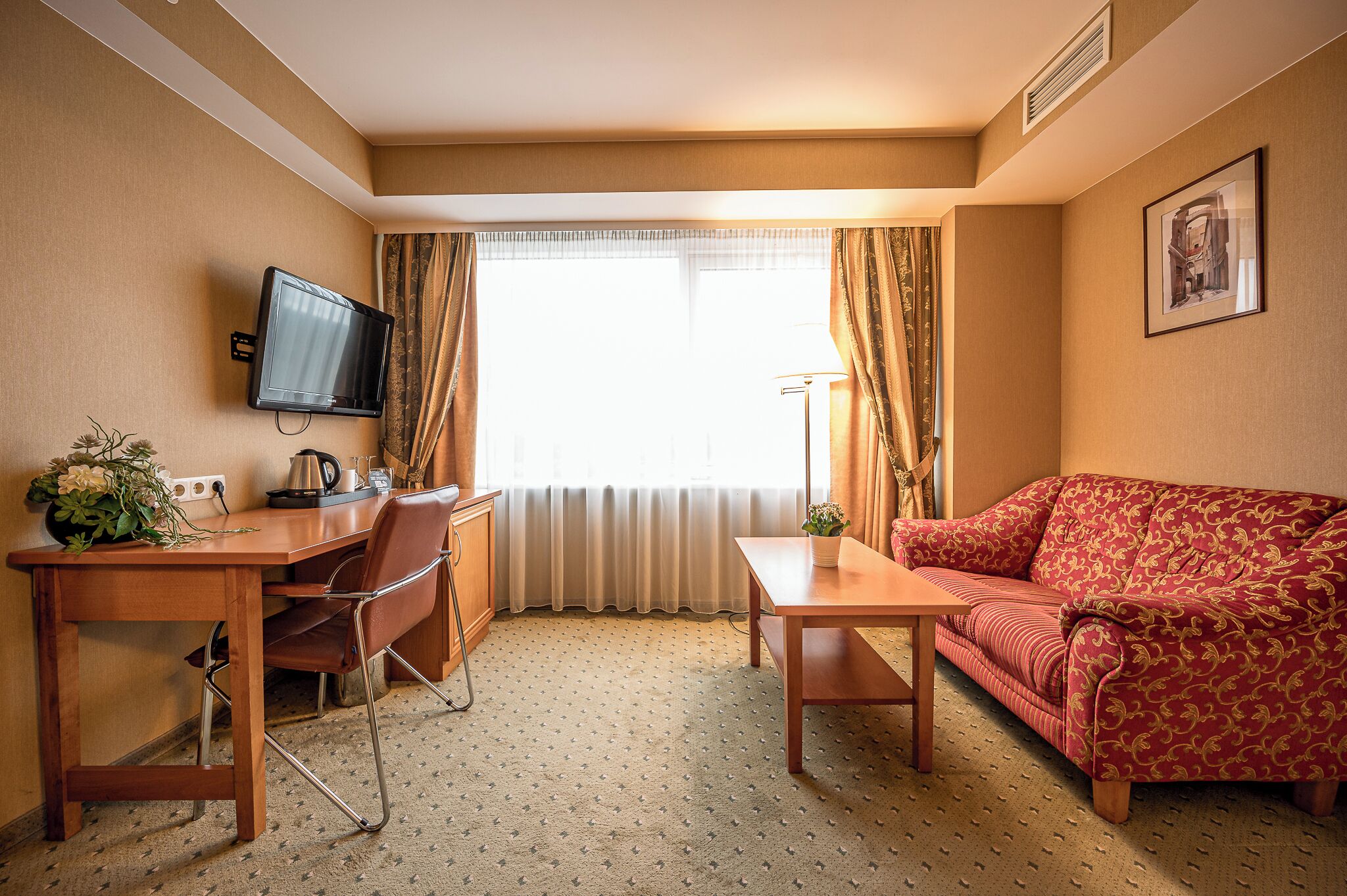 premium double room | living area | tv