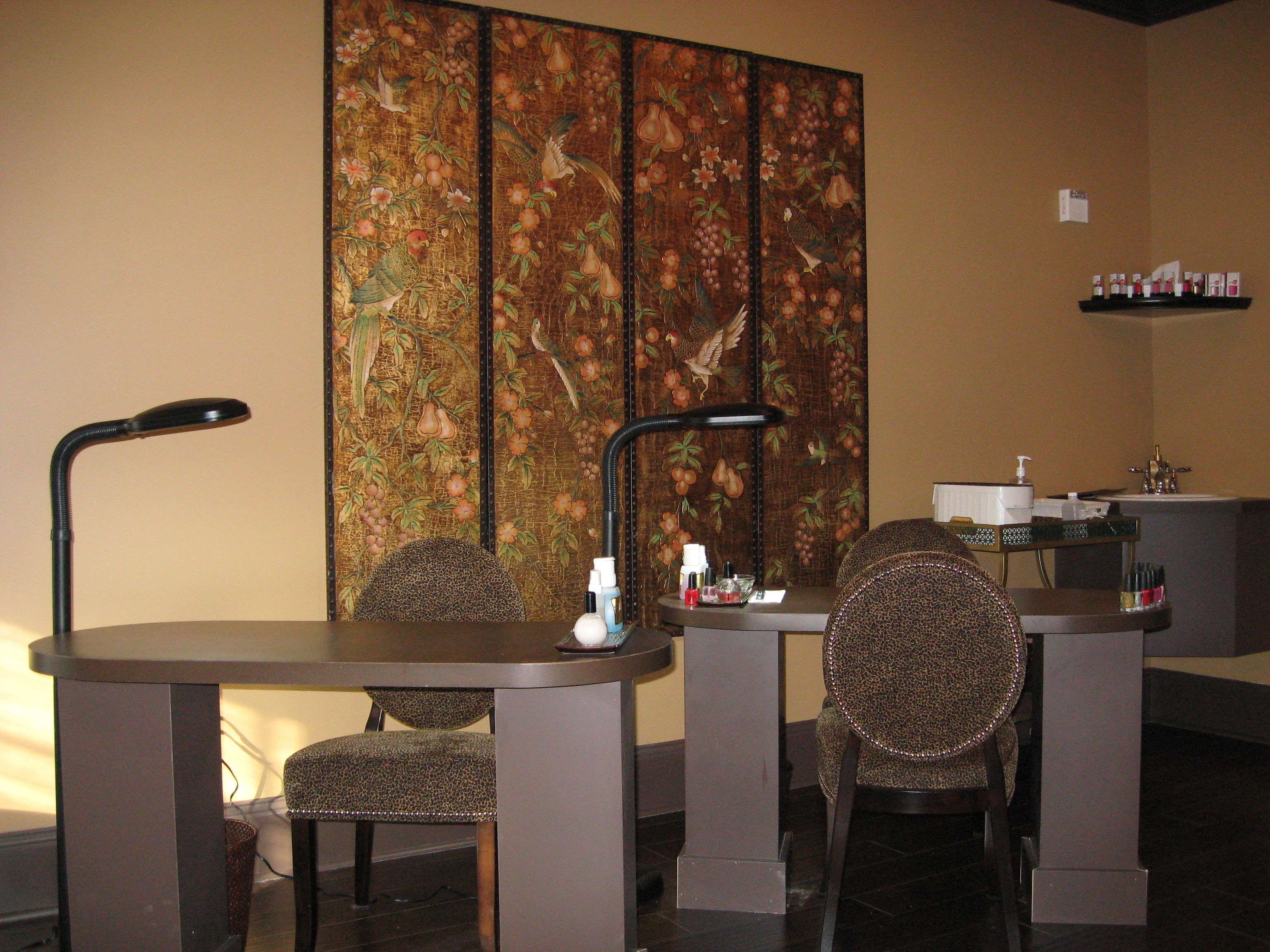 Couples treatment rooms, body treatments, hydrotherapy, aromatherapy