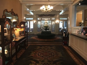 Concierge desk