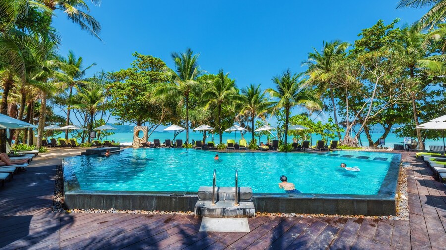 Impiana Beachfront Resort Patong, Phuket