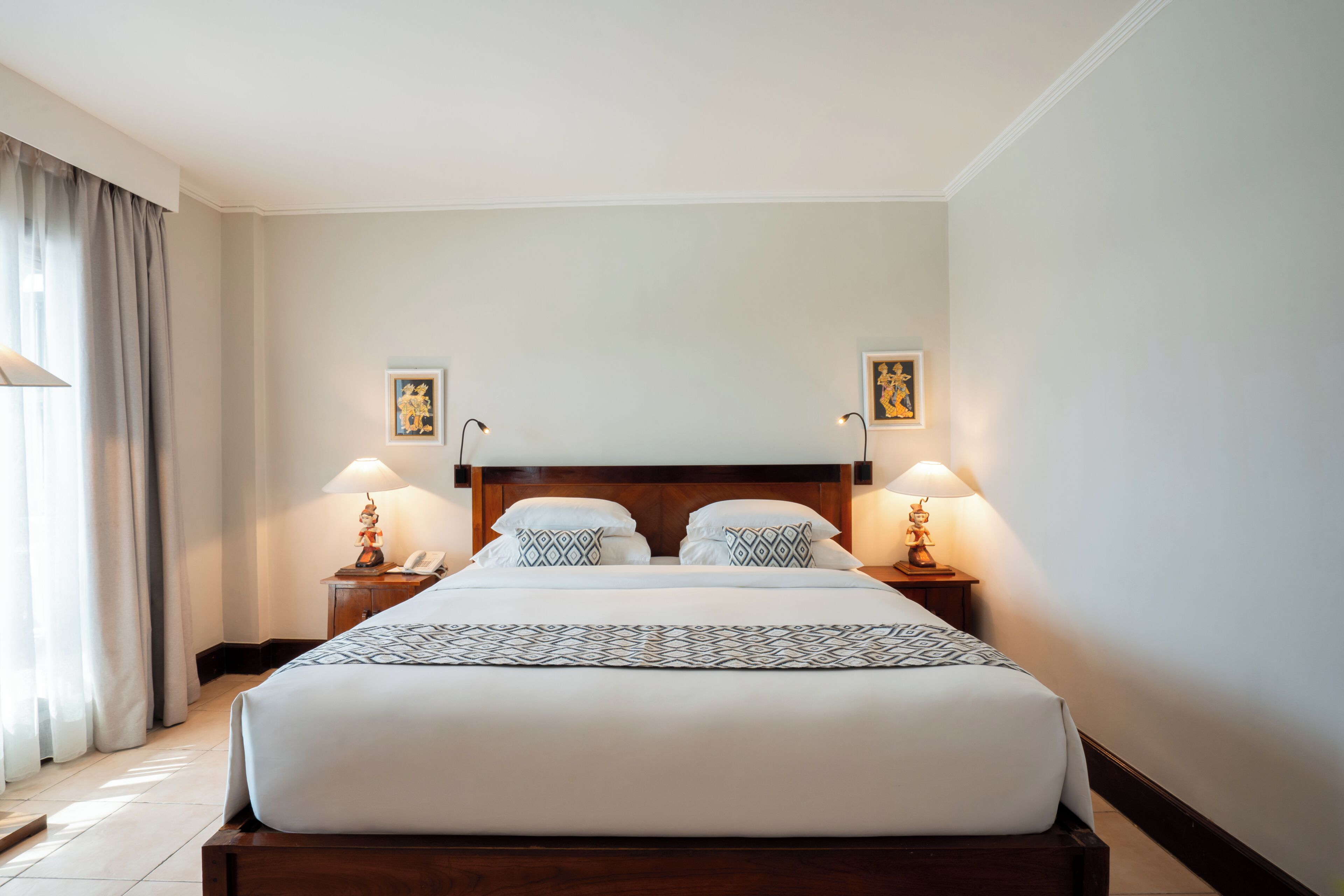 Family Room | Premium bedding, down comforters, minibar, in-room safe