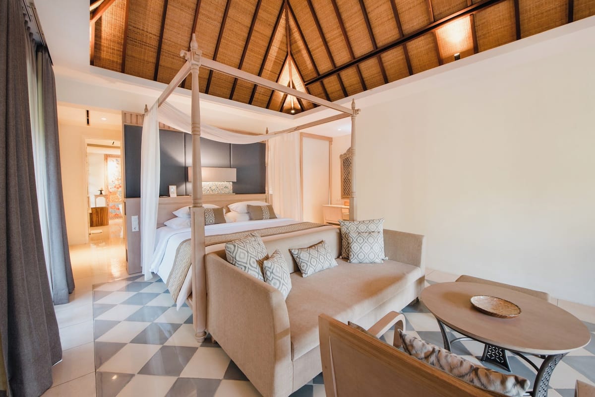 Presidential Suite (Free access to Lounge & Afternoon Tea) | 高級寢具、羽絨被、迷你吧、房內夾萬