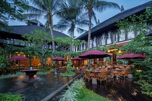Restaurant - Ramayana Suites & Resort (Kuta)