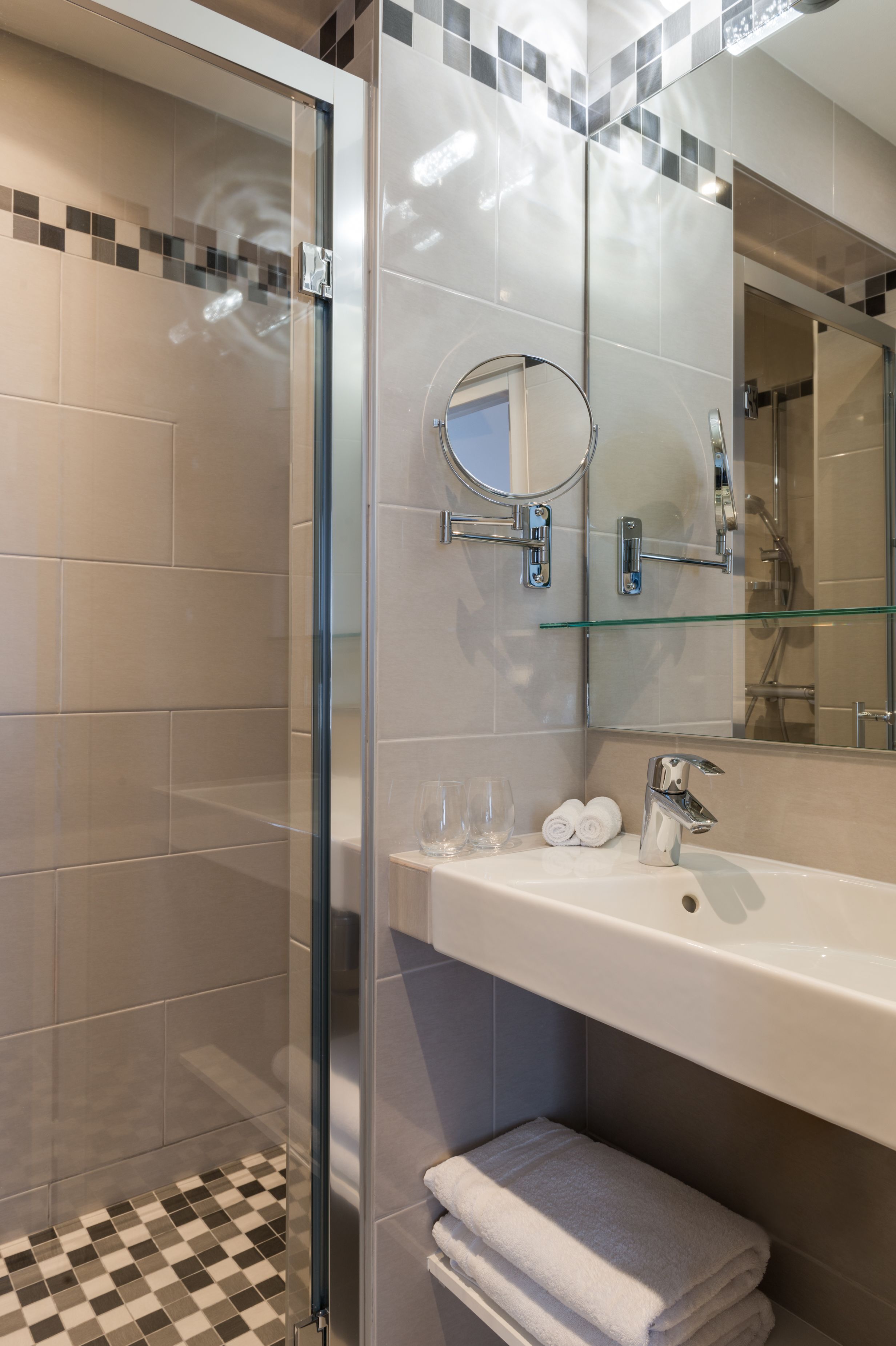 double or twin room | bathroom | free toiletries, hair dryer, towels