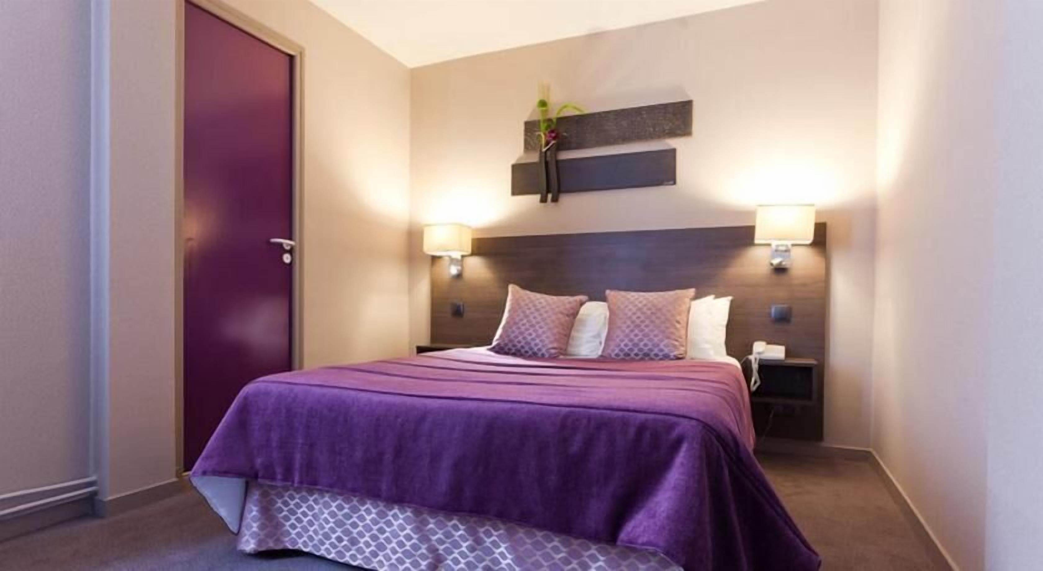 In-room safe, individually furnished, desk, blackout drapes