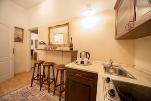 Room | Private kitchenette
