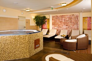 室内 SPA 浴缸