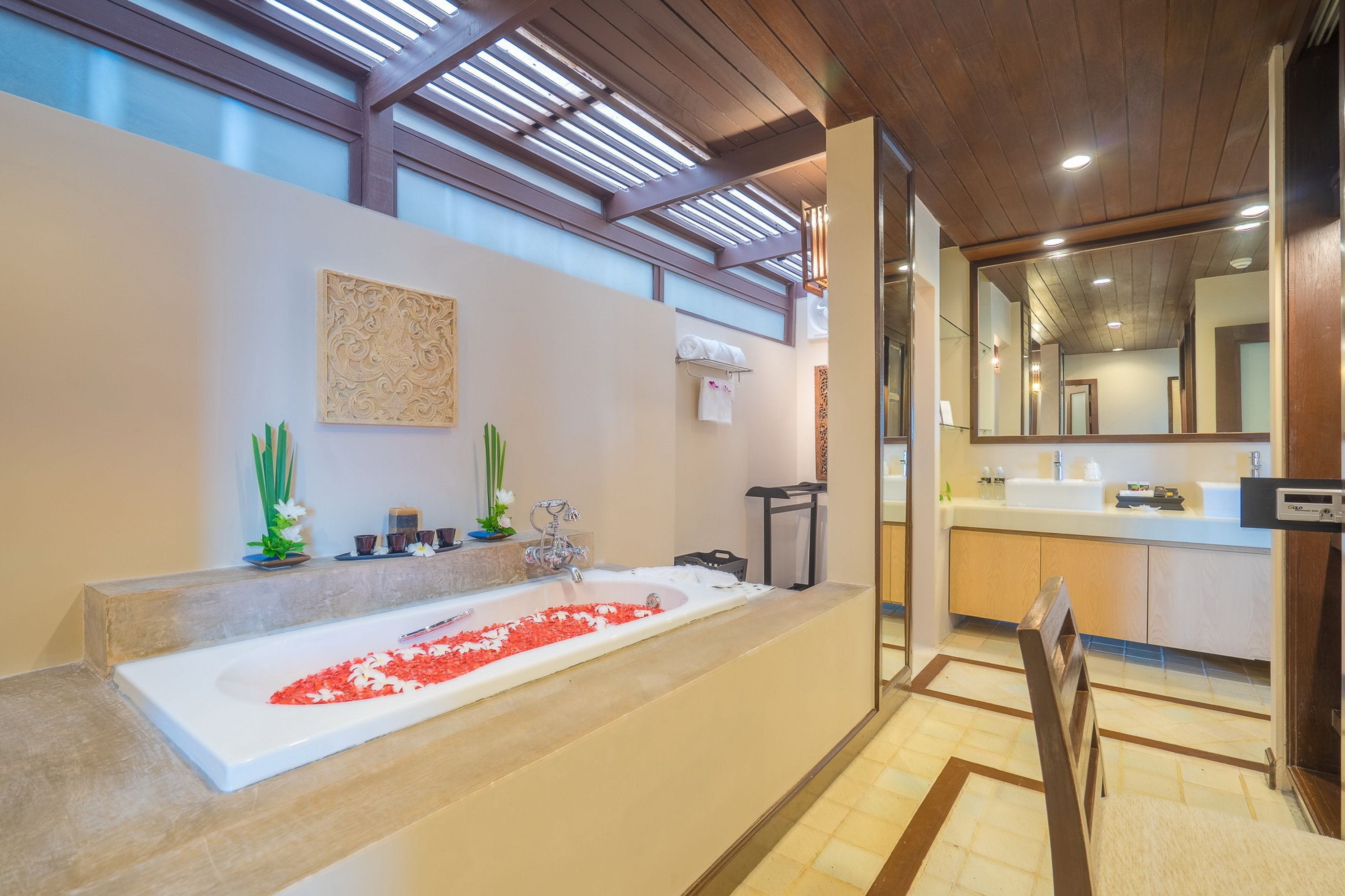 Foto - Impiana Beachfront Resort Chaweng Noi, Koh Samui