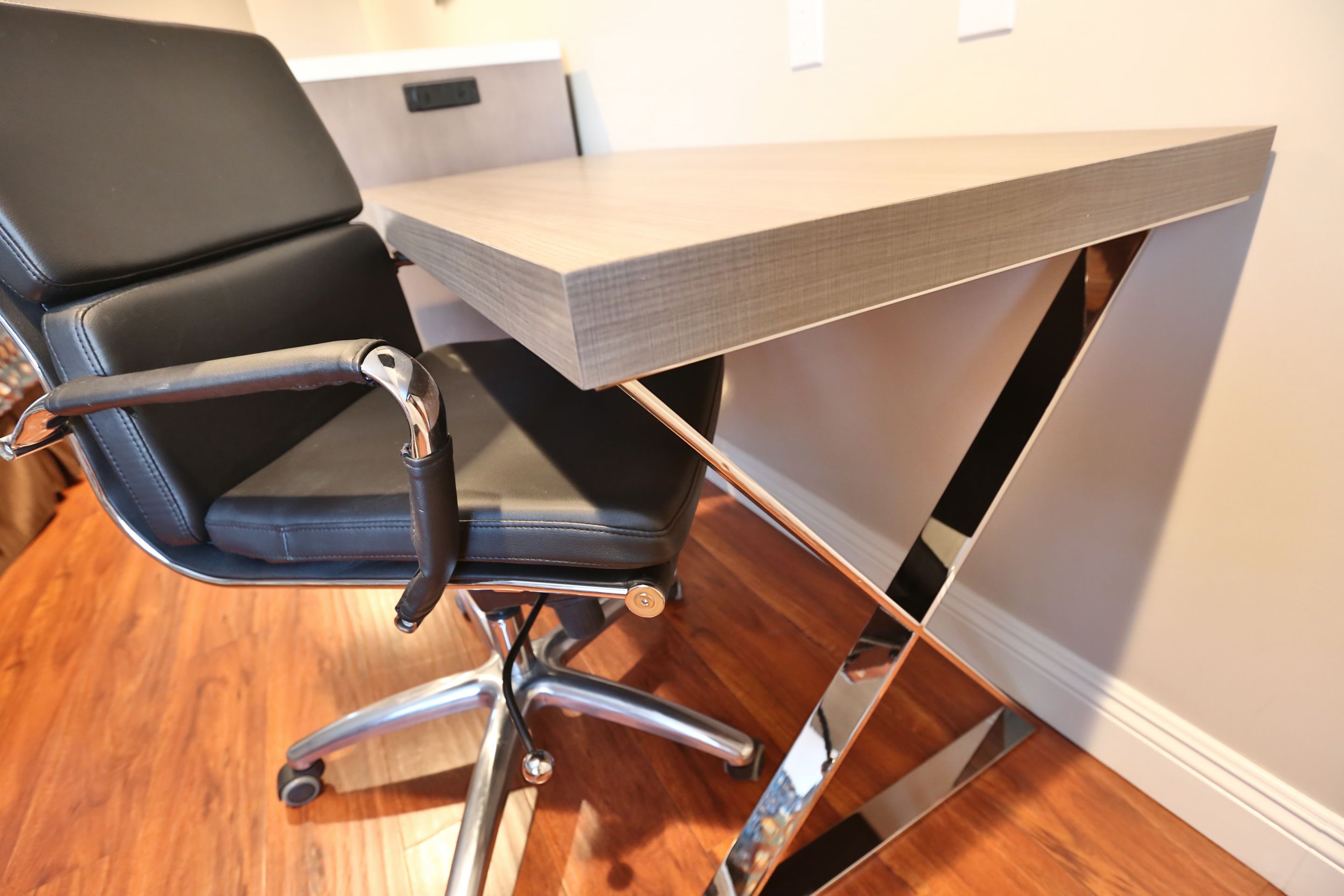 room, 2 queen beds, non smoking | living area | 43-inch led tv with cable channels, tv