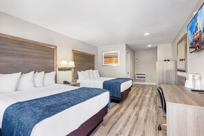Room, 2 Queen Beds, Non Smoking | Desk, iron/ironing board, free WiFi, bed sheets - Hotel 414 Anaheim (Anaheim)