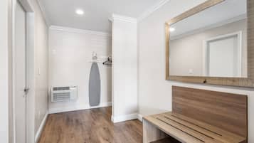 Desk, iron/ironing board, free WiFi, bed sheets