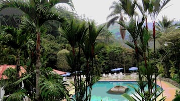 2 outdoor pools, pool umbrellas, sun loungers