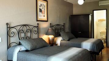 Standard Room | Premium bedding, in-room safe, iron/ironing board, free WiFi