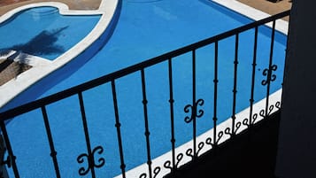 Outdoor pool, pool loungers