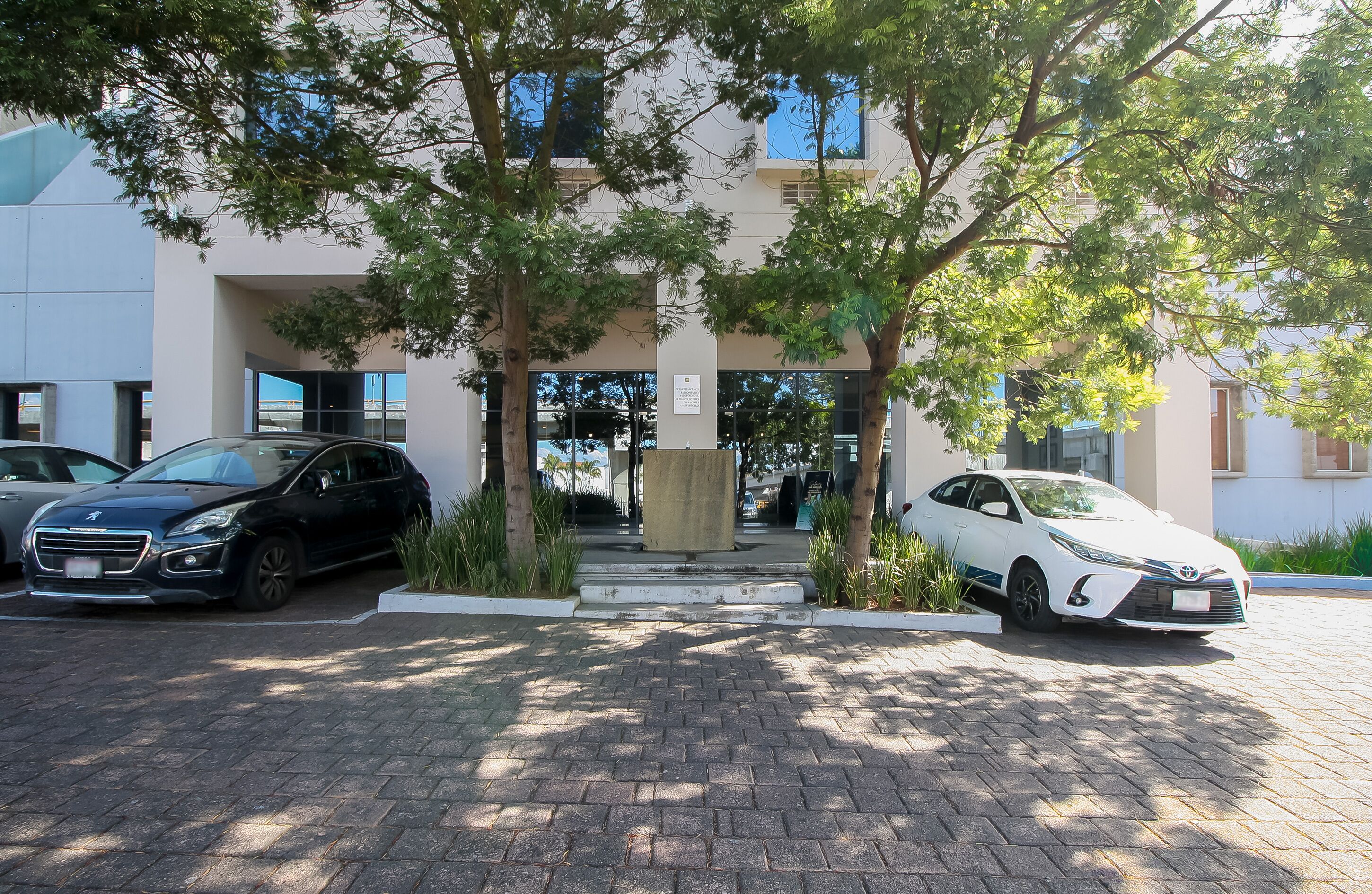 Entrada de la propiedad