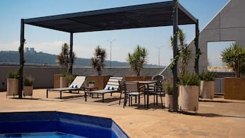 Alberca al aire libre