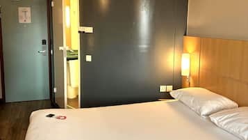 Dubbelrum - 1 dubbelsäng | Skrivbord, ljudisolering, gratis barnsängar och gratis wi-fi