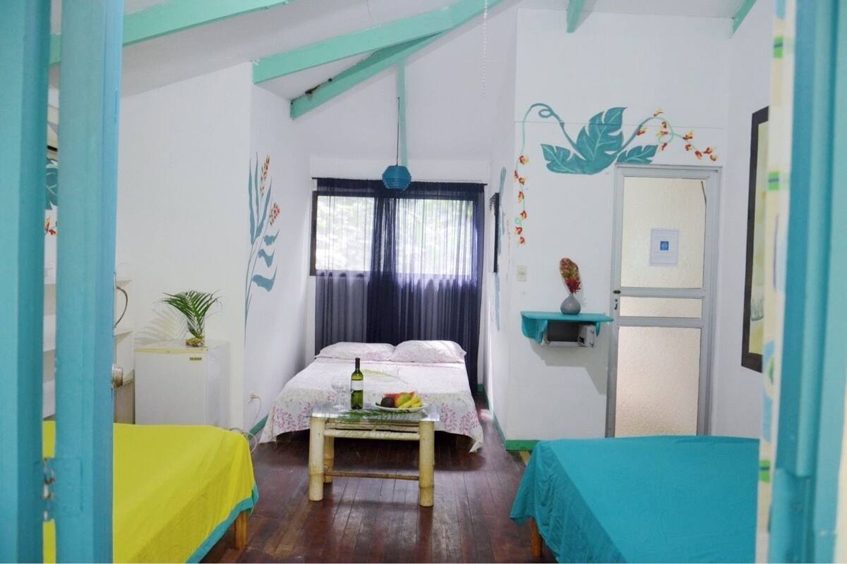 Habitacion Superior Familiar (3 Camas Dobles) | Een kluis op de kamer, gratis wifi