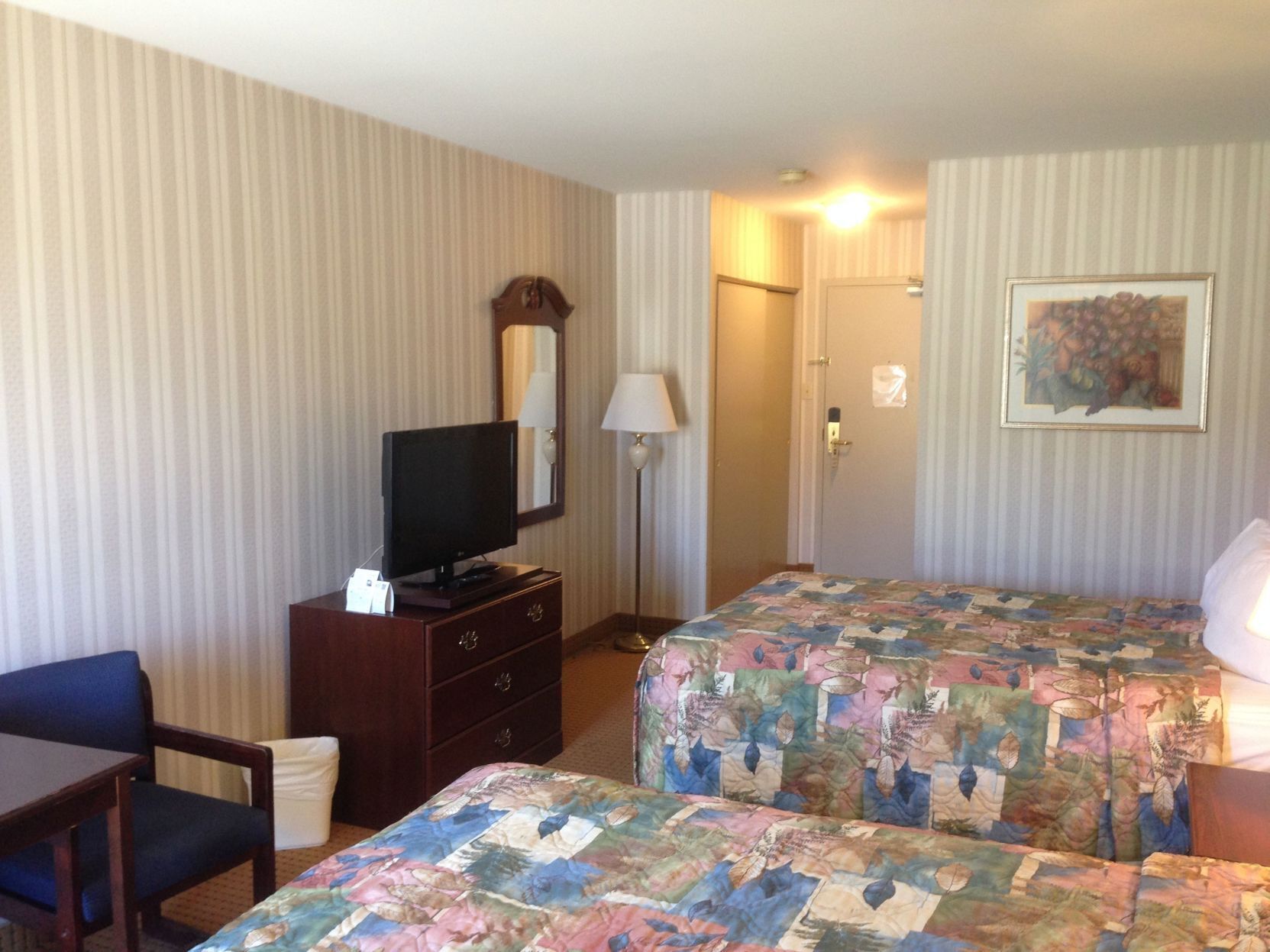 Desk, soundproofing, iron/ironing board, rollaway beds