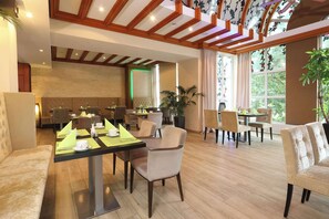 Daily buffet breakfast (EUR 10 per person)