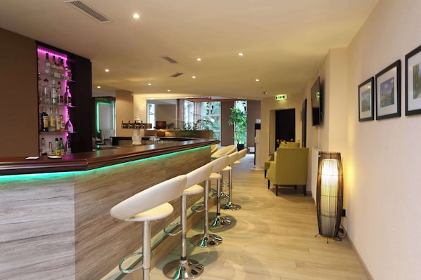 Bar (in der Unterkunft)