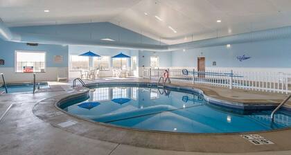 Quality Inn & Suites Fort Madison near Hwy 61