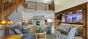 Quality Inn & Suites Fort Madison near Hwy 61