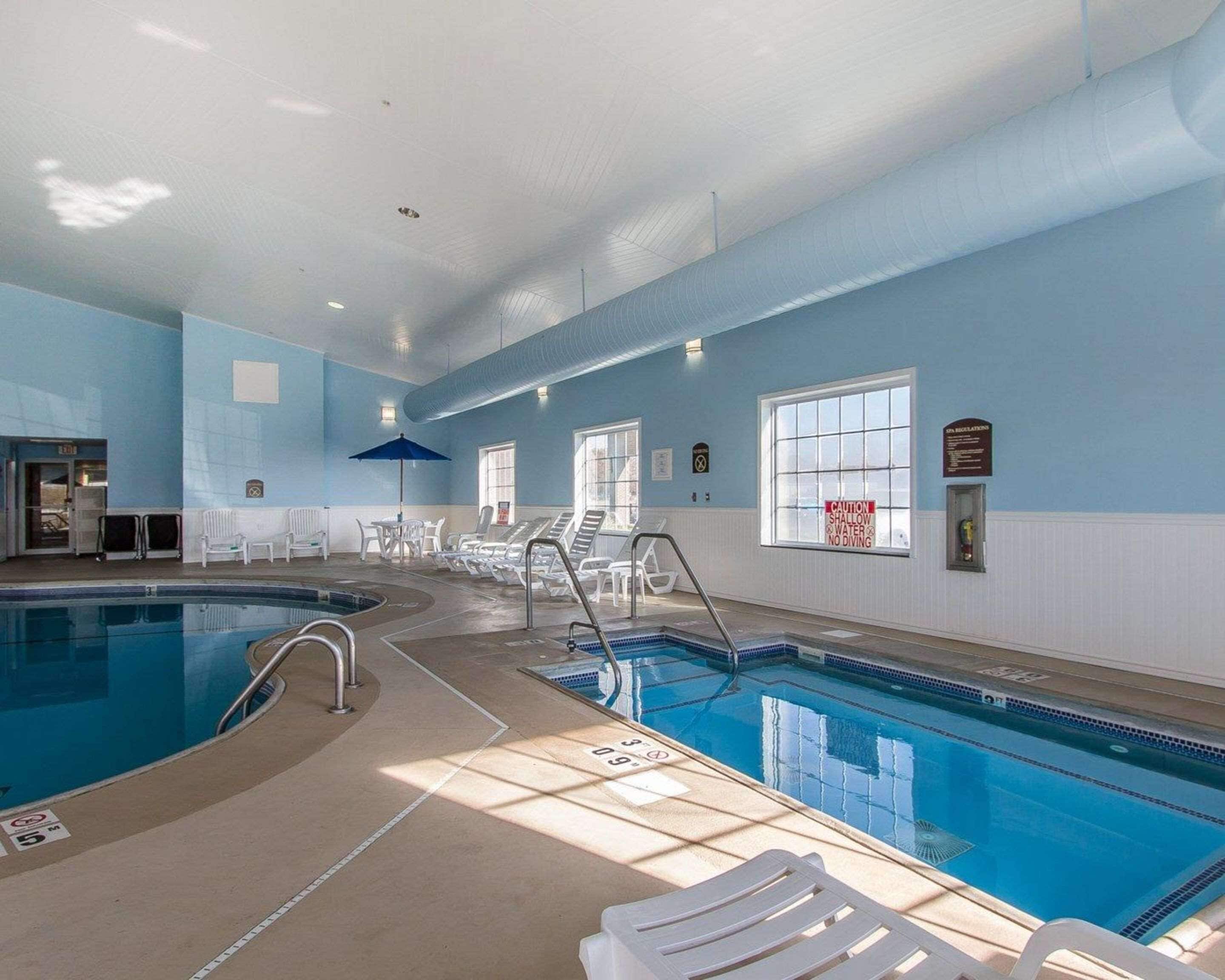 indoor pool, open 7 am to 10 pm, pool umbrellas