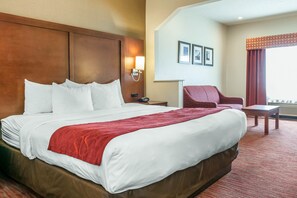 Suite, 1 King Bed, Non Smoking | Premium bedding, pillowtop beds, in-room safe, desk - Comfort Suites Columbus Expo Center (Columbus)