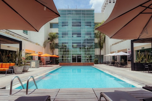 Sheraton Leon